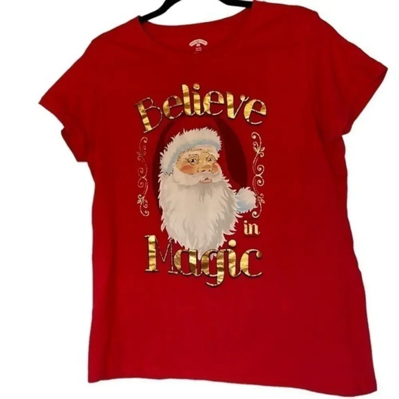 New Holiday Time "I Believe in Magic" Santa‎ T-shirt Size XL (16-18) - Picture 1 of 4